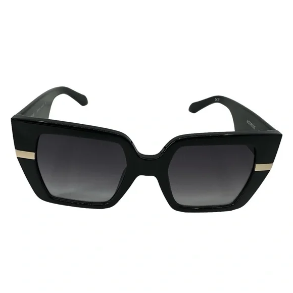 Quay Notorious Black Oversized Square Sunglasses Black Frame / Smoke Lens New - Picture 8 of 14